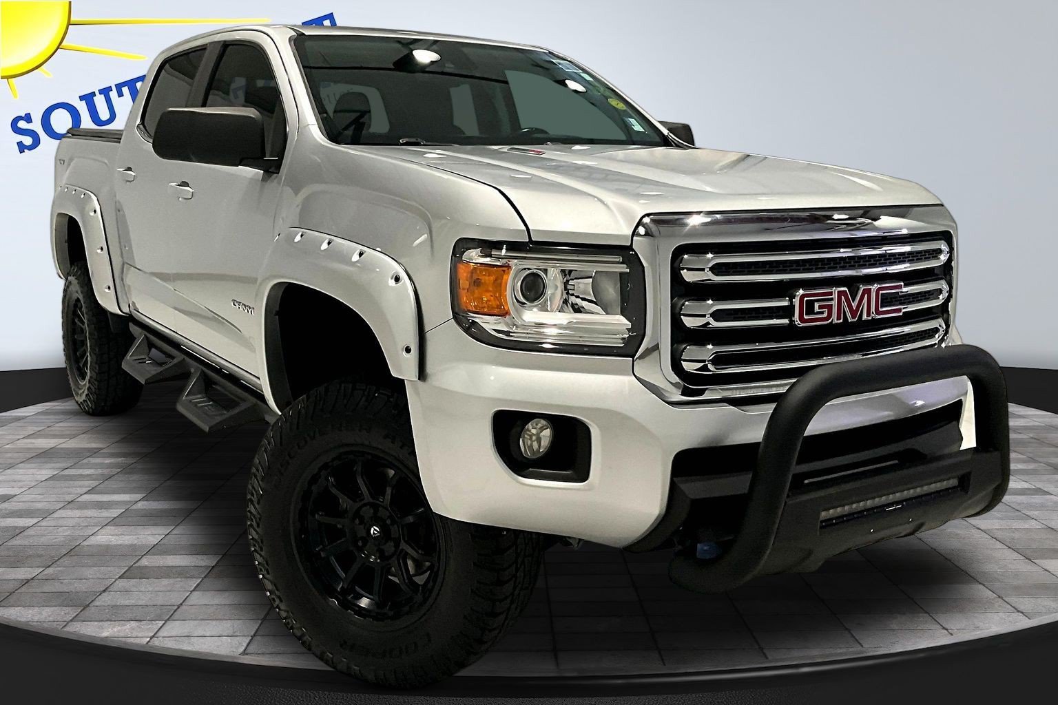 Used 2018 GMC Canyon SLE w/ SLE Convenience Package AWD/4WD image 3