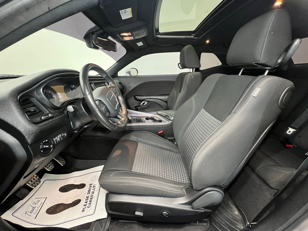 Used 2016 Dodge Challenger R/T w/ Blacktop Package image 4