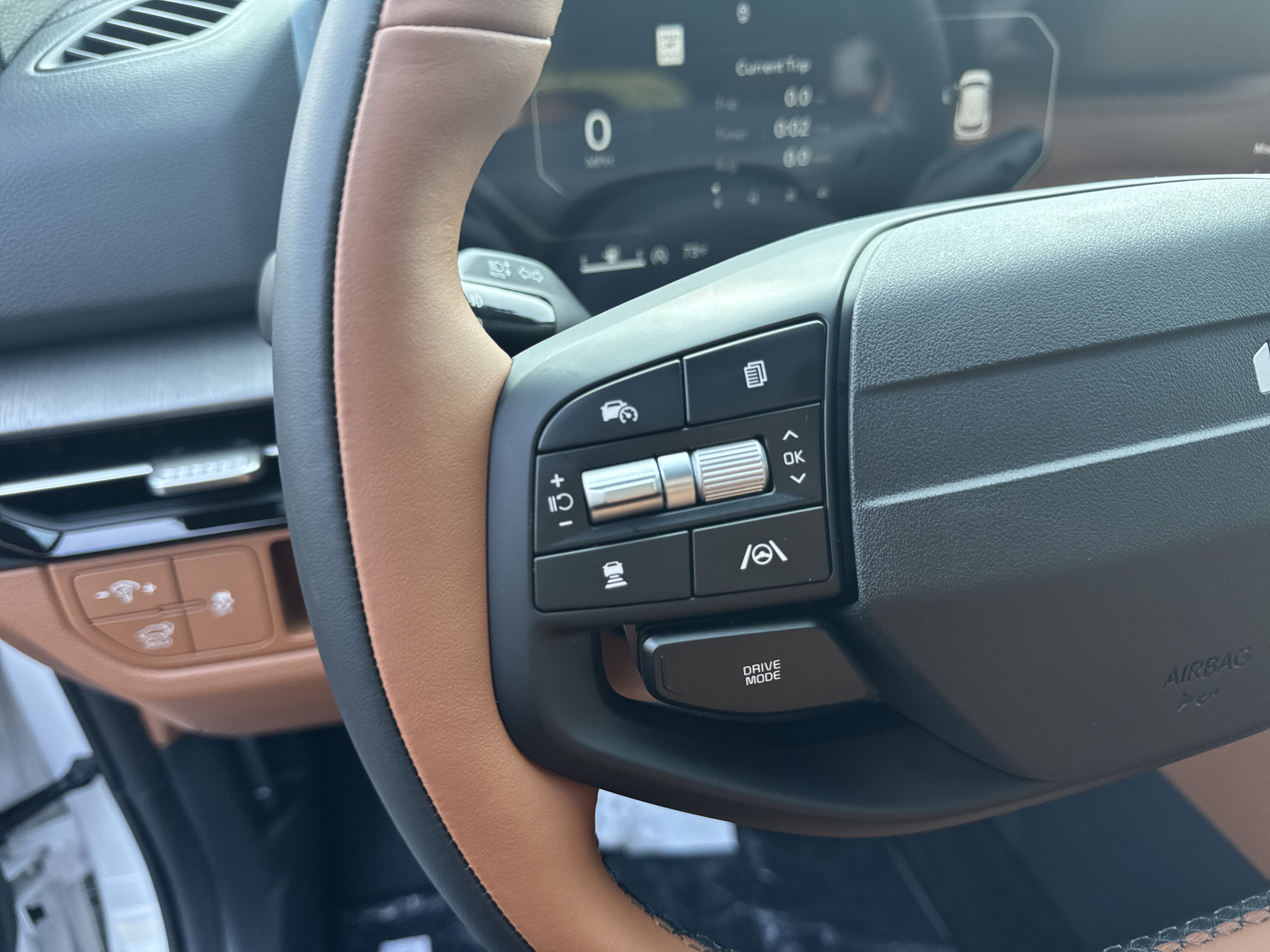 New 2026 Kia Sportage X-Line w/ X-Line Technology Package AWD/4WD image 43