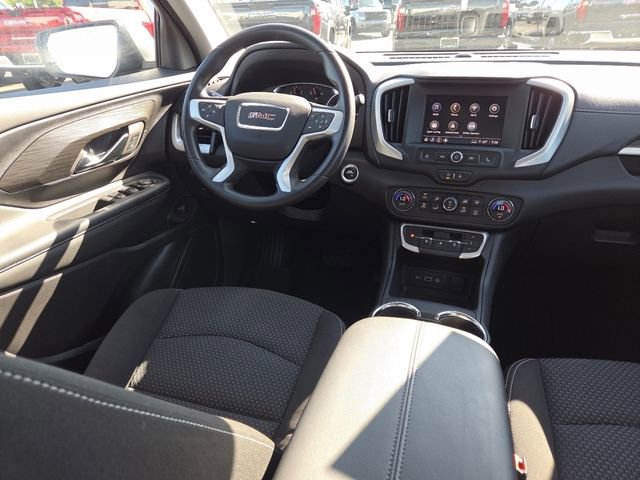 Used 2024 GMC Terrain SLE w/ Driver Convenience Package FWD image 29