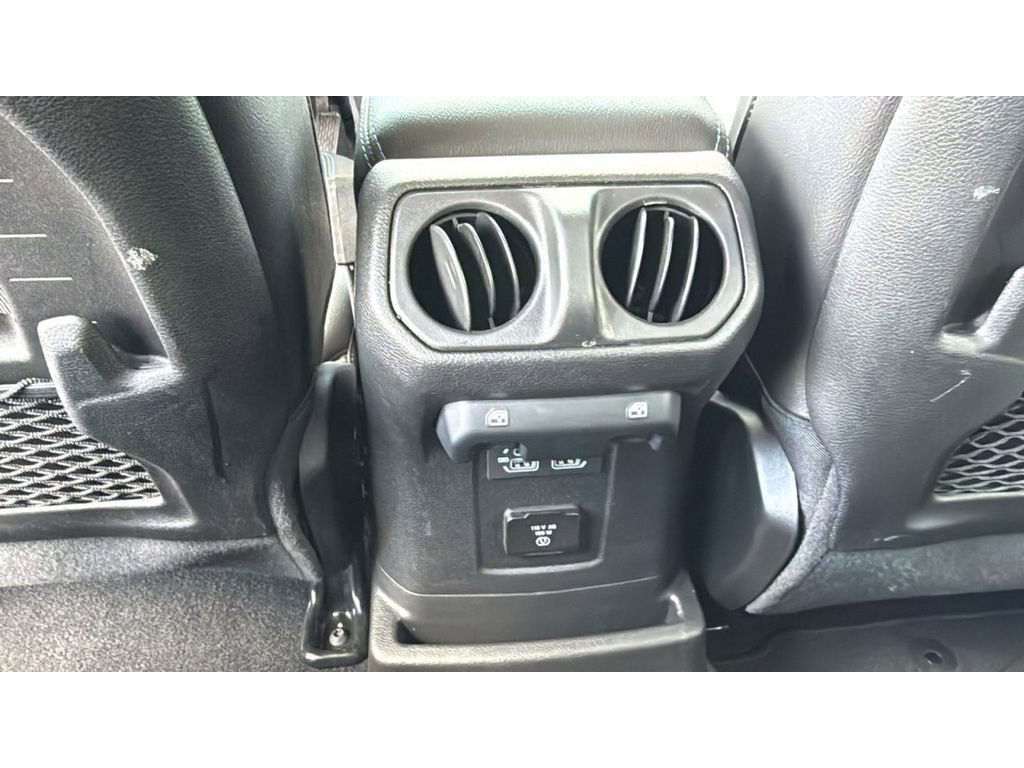 Used 2022 Jeep Wrangler Unlimited Rubicon 4xe image 31