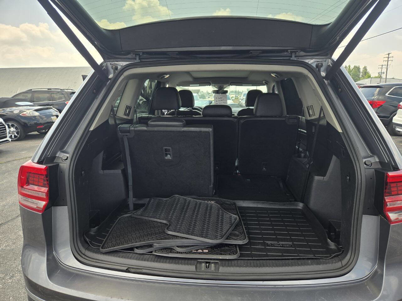 Used 2018 Volkswagen Atlas SEL Premium image 38