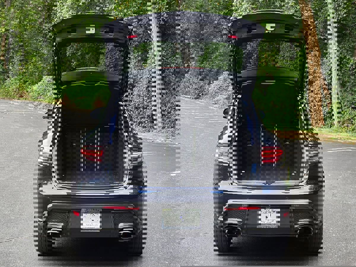 Used 2023 Porsche Macan image 61