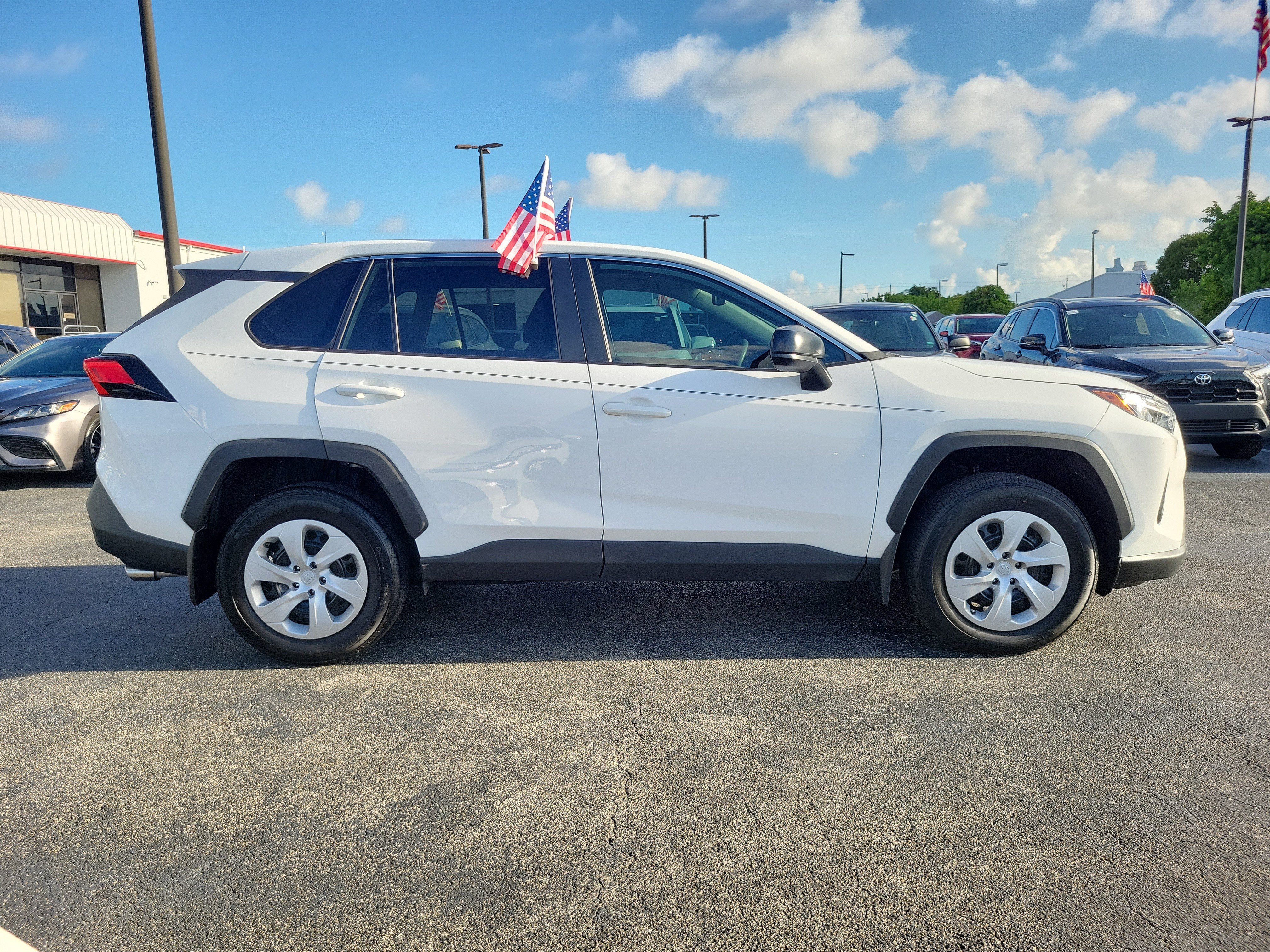 Used 2025 Toyota RAV4 LE FWD image 13