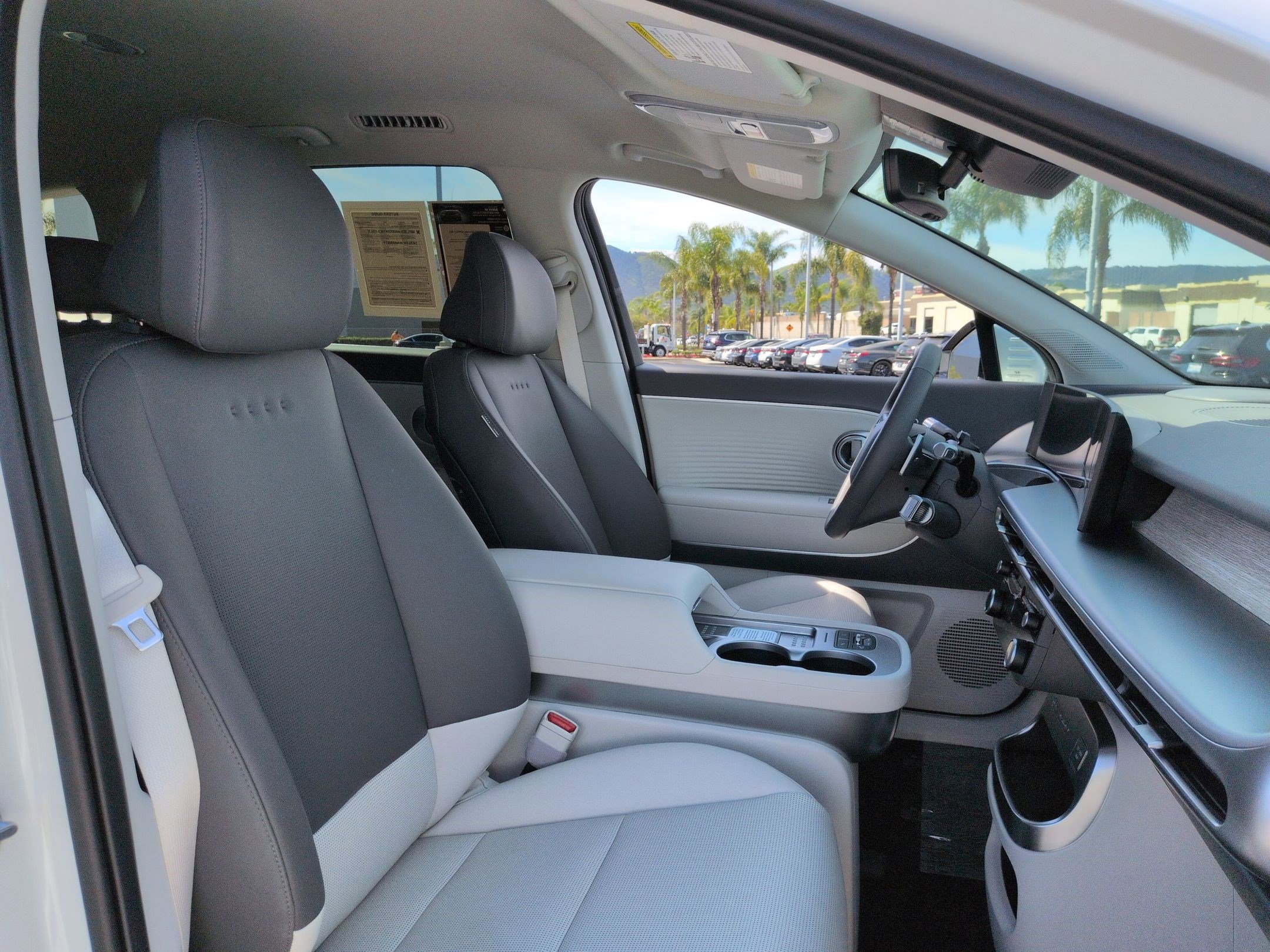 Used 2026 Hyundai Ioniq 9 SEL image 33