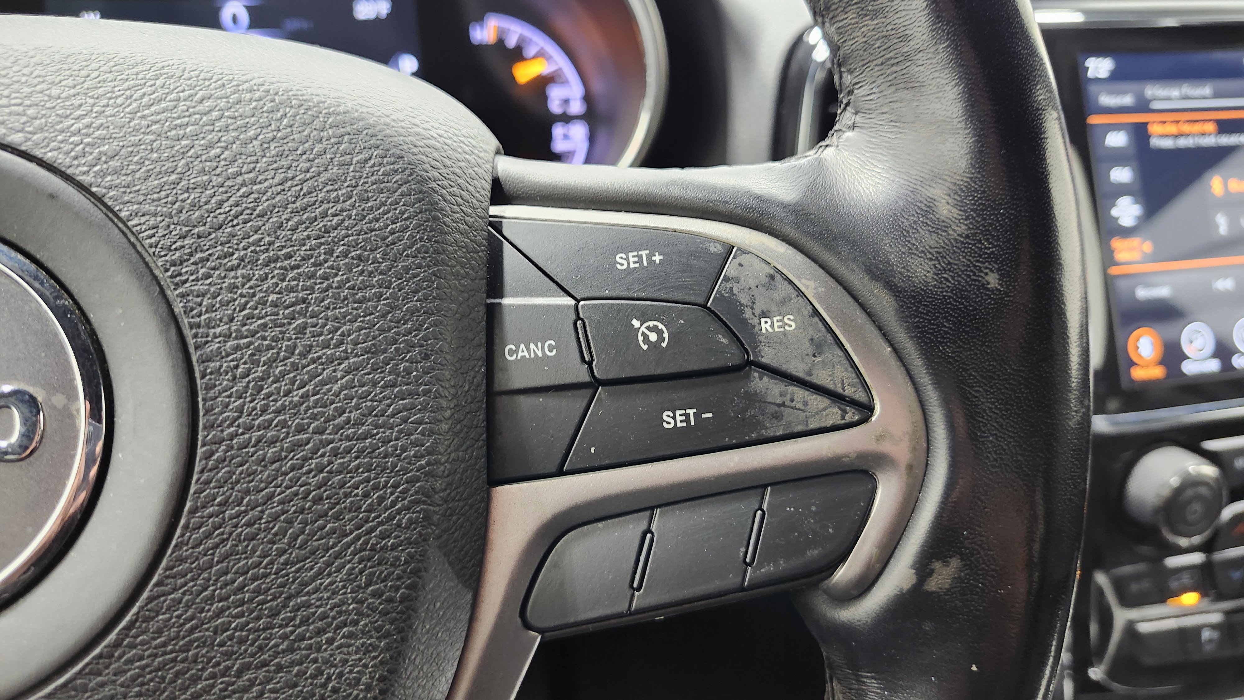 Used 2021 Jeep Grand Cherokee Limited w/ Premium Lighting Group image 38