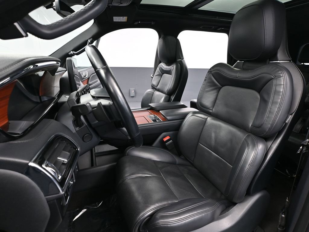 Used 2024 Lincoln Navigator Reserve image 23