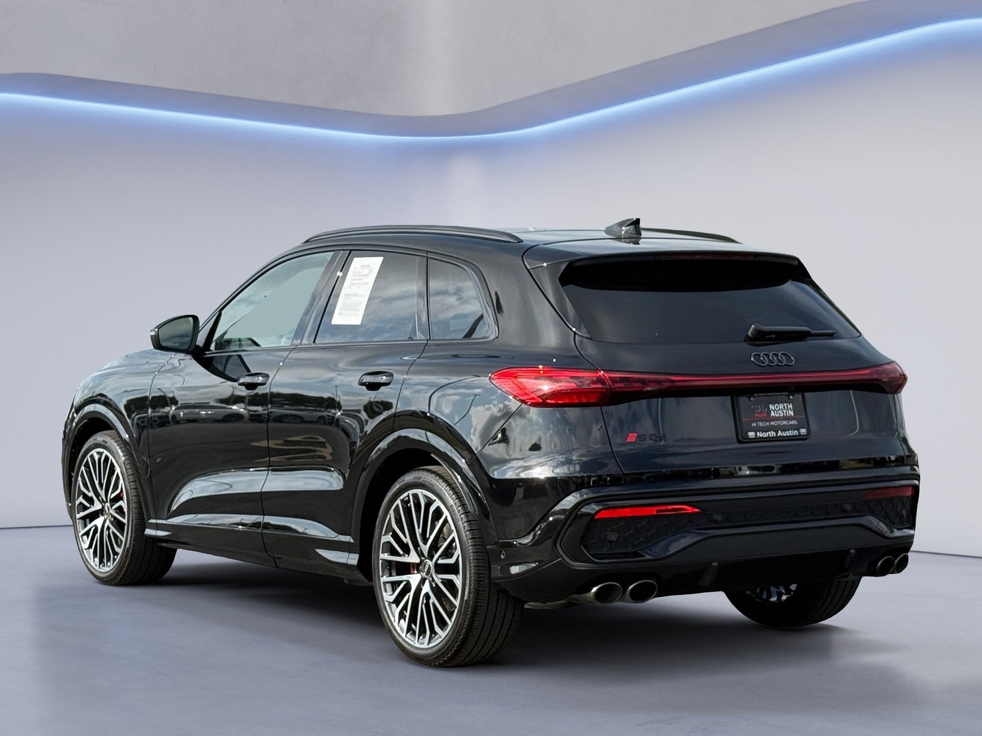 Used 2025 Audi SQ5 Premium Plus w/ Premium Plus Package image 5