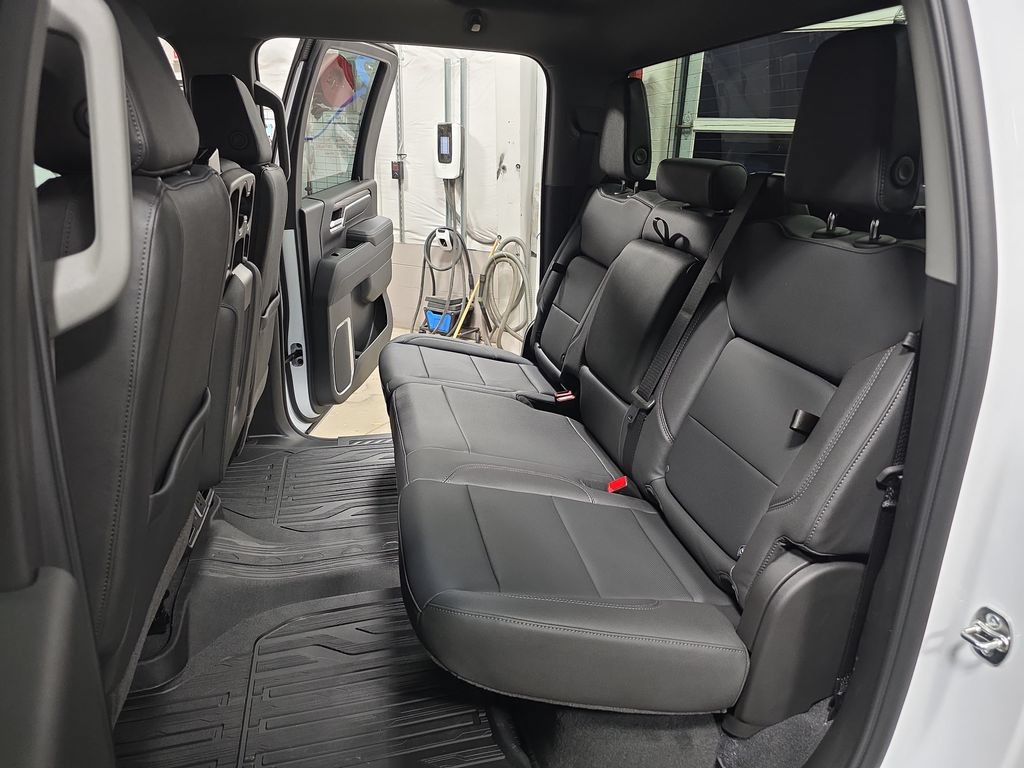 Used 2026 GMC Sierra 2500 SLT AWD/4WD image 13