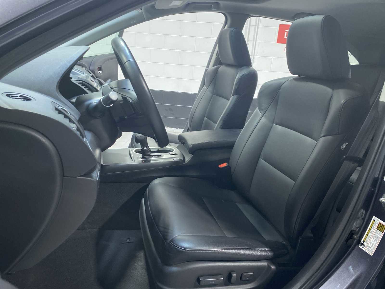 Used 2018 Acura RDX AWD image 11