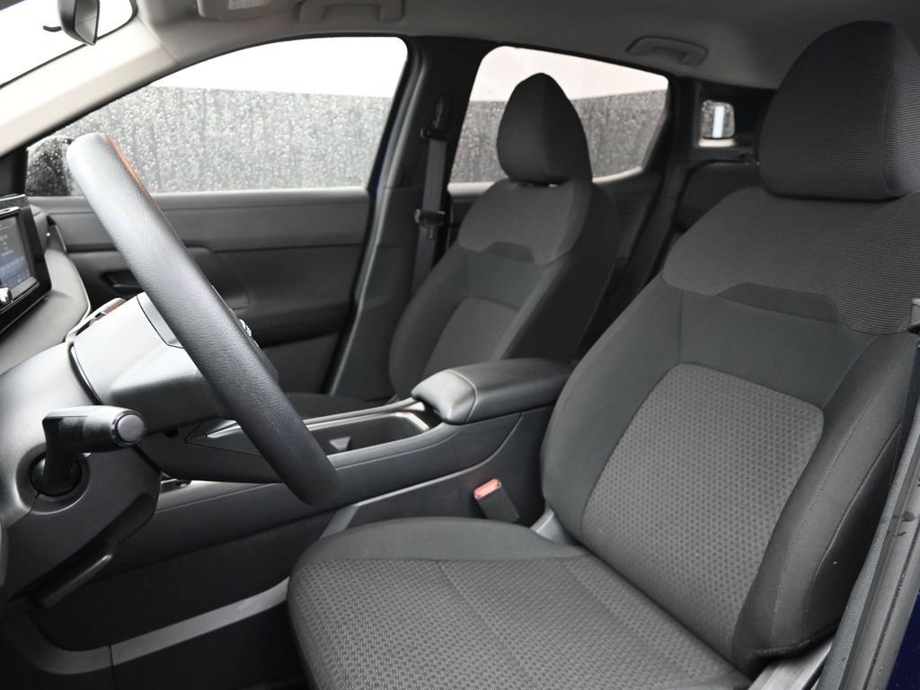 Used 2025 Nissan Kicks S image 14