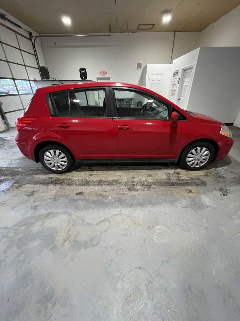 Used 2012 Nissan Versa 1.8 S w/ Plus Pkg image 2