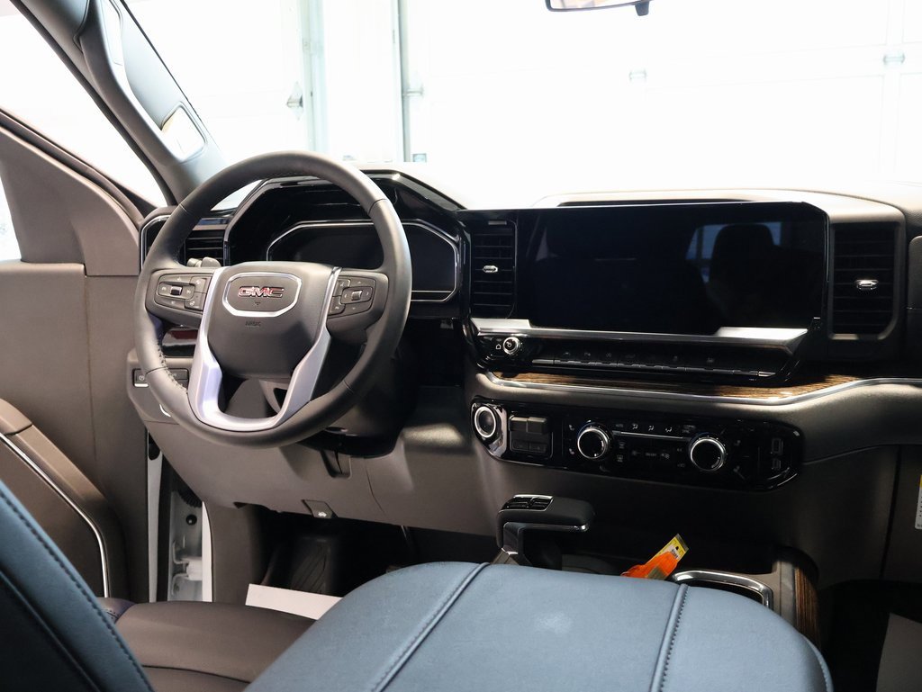 Used 2024 GMC Sierra 1500 Elevation w/ Elevation Premium Package image 28