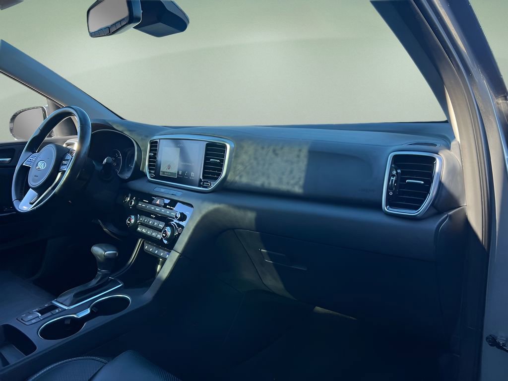 Used 2022 Kia Sportage EX w/ EX Technology Package image 24