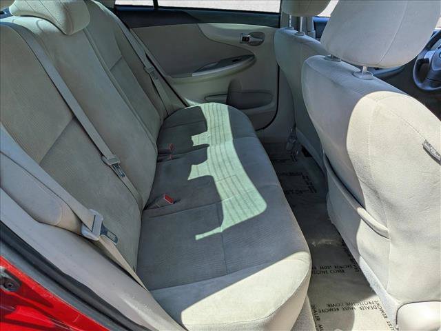 Used 2012 Toyota Corolla LE FWD image 24