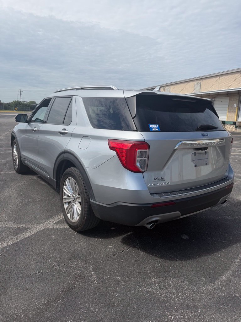 Used 2020 Ford Explorer Limited AWD/4WD image 10