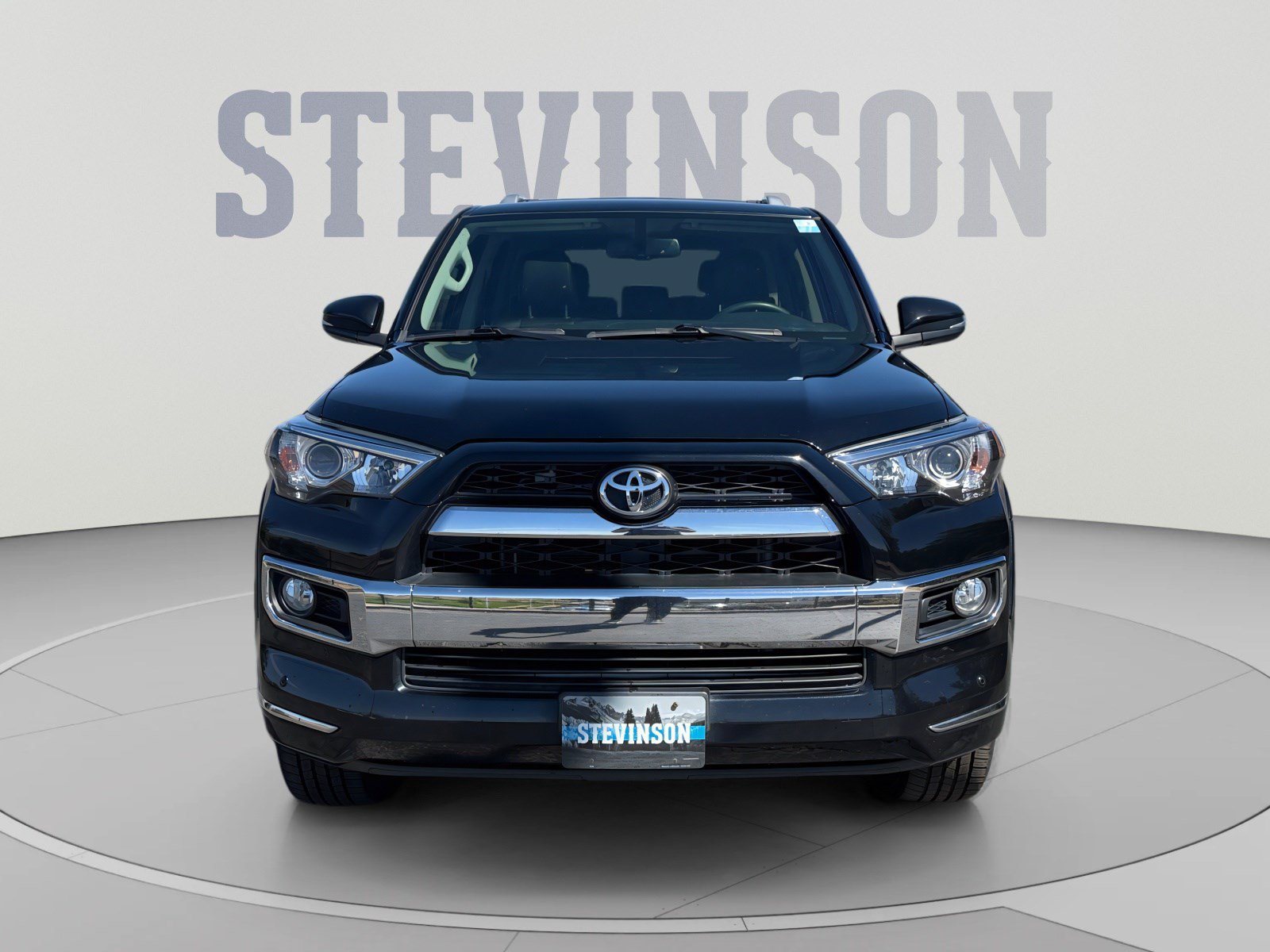 Used 2019 Toyota 4Runner Limited w/ Four Season Floor Mat Package AWD/4WD image 8