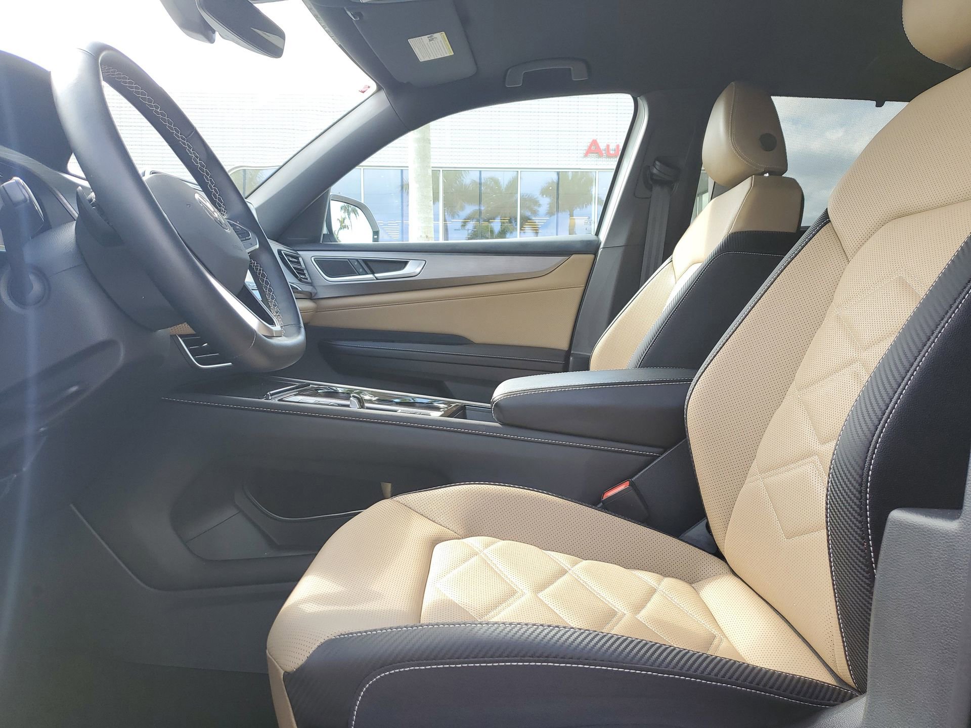 Used 2025 Volkswagen Atlas Cross Sport SE w/ Black Wheel Package image 16