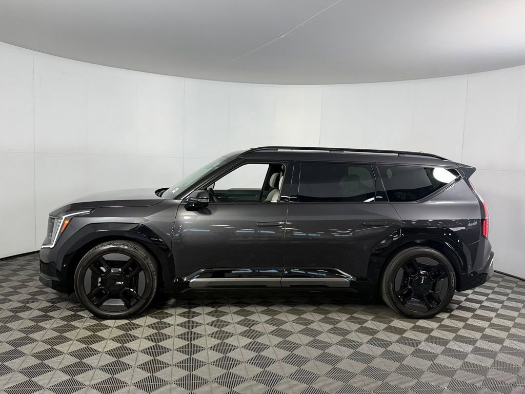 Used 2024 Kia EV9 GT-Line AWD/4WD image 11