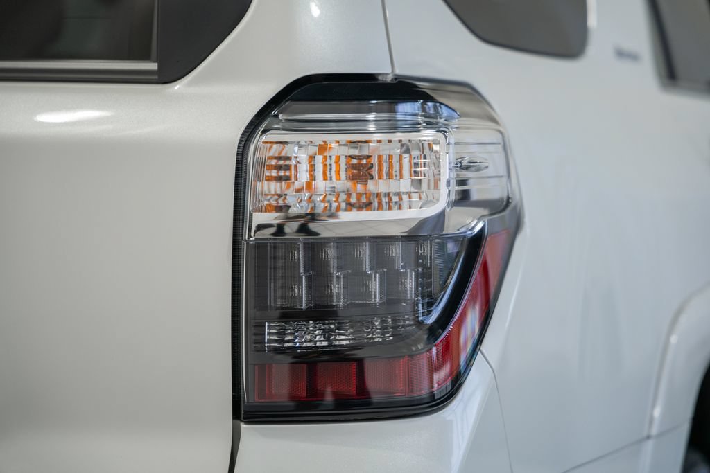 Used 2023 Toyota 4Runner Limited AWD/4WD image 6