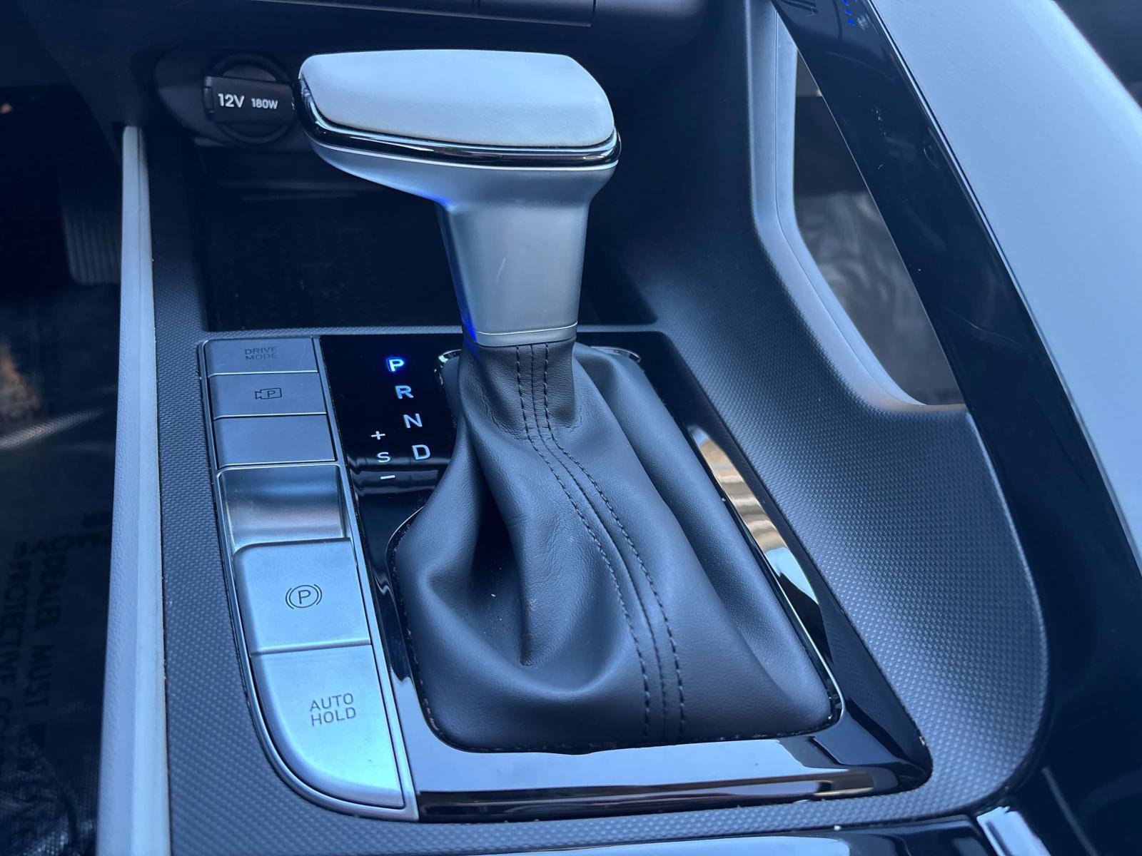 Certified 2023 Hyundai Elantra Limited w/ Cargo Package image 24