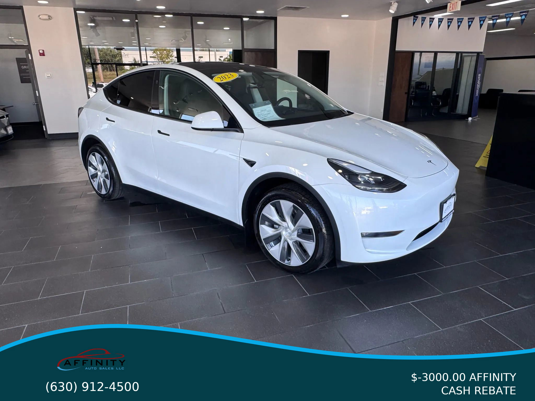 Used 2023 Tesla Model Y Long Range video 1