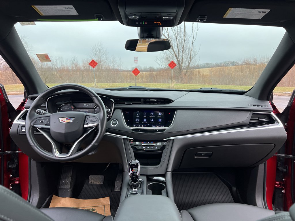 Used 2024 Cadillac XT6 Luxury image 21