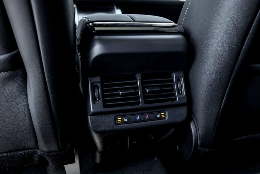 New 2026 Land Rover Range Rover Evoque Hoxton AWD/4WD image 18