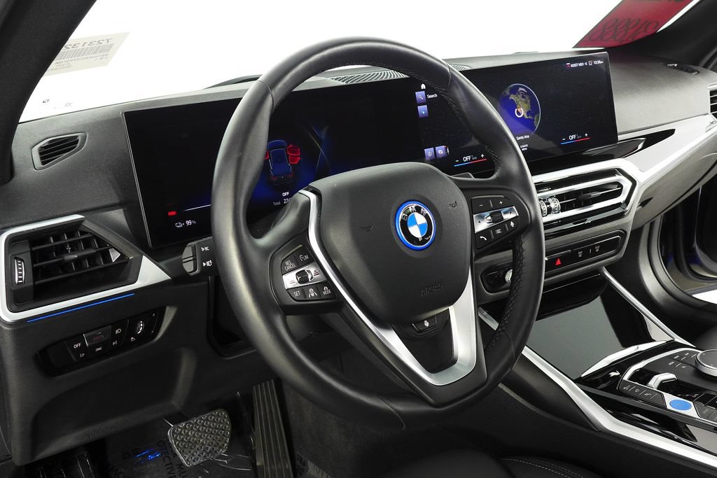 Certified 2023 BMW i4 eDrive35 RWD image 32