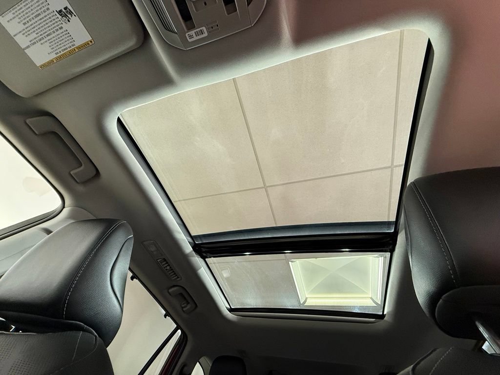 Used 2022 Toyota Highlander Platinum AWD/4WD image 19