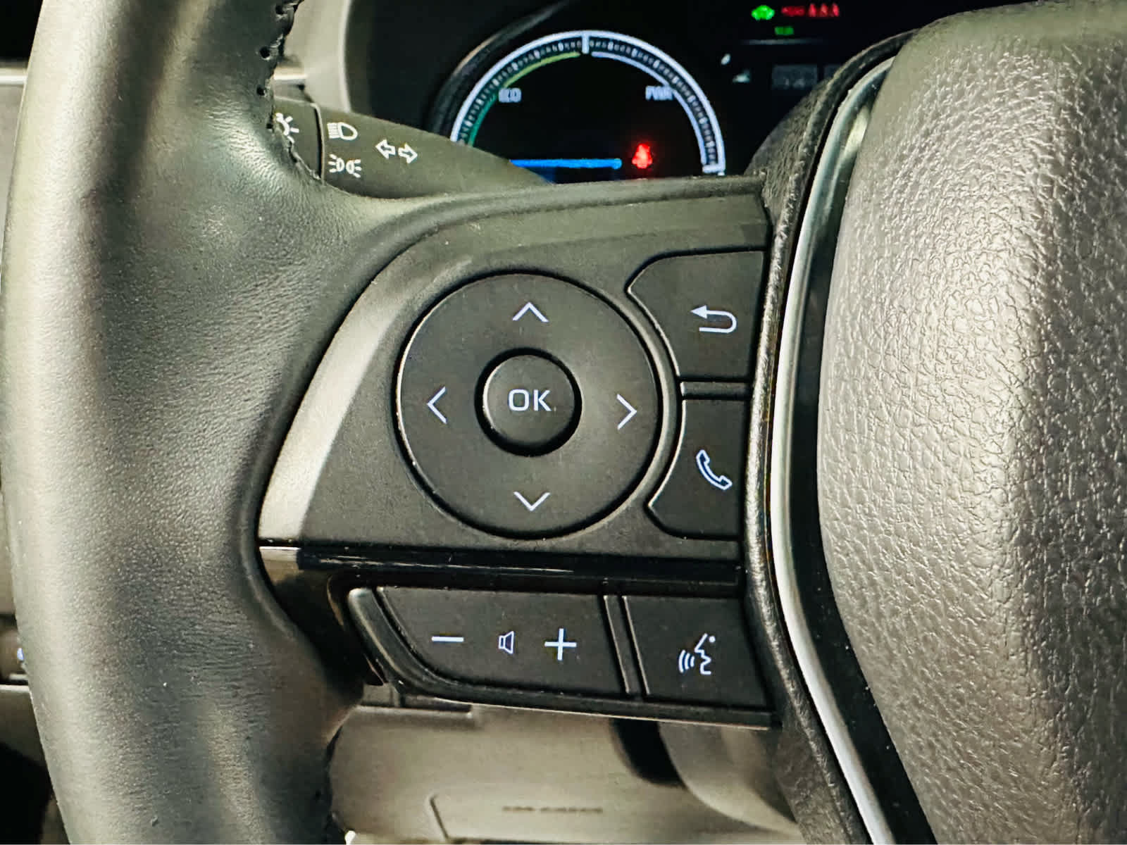 Certified 2022 Toyota Venza XLE AWD/4WD image 15