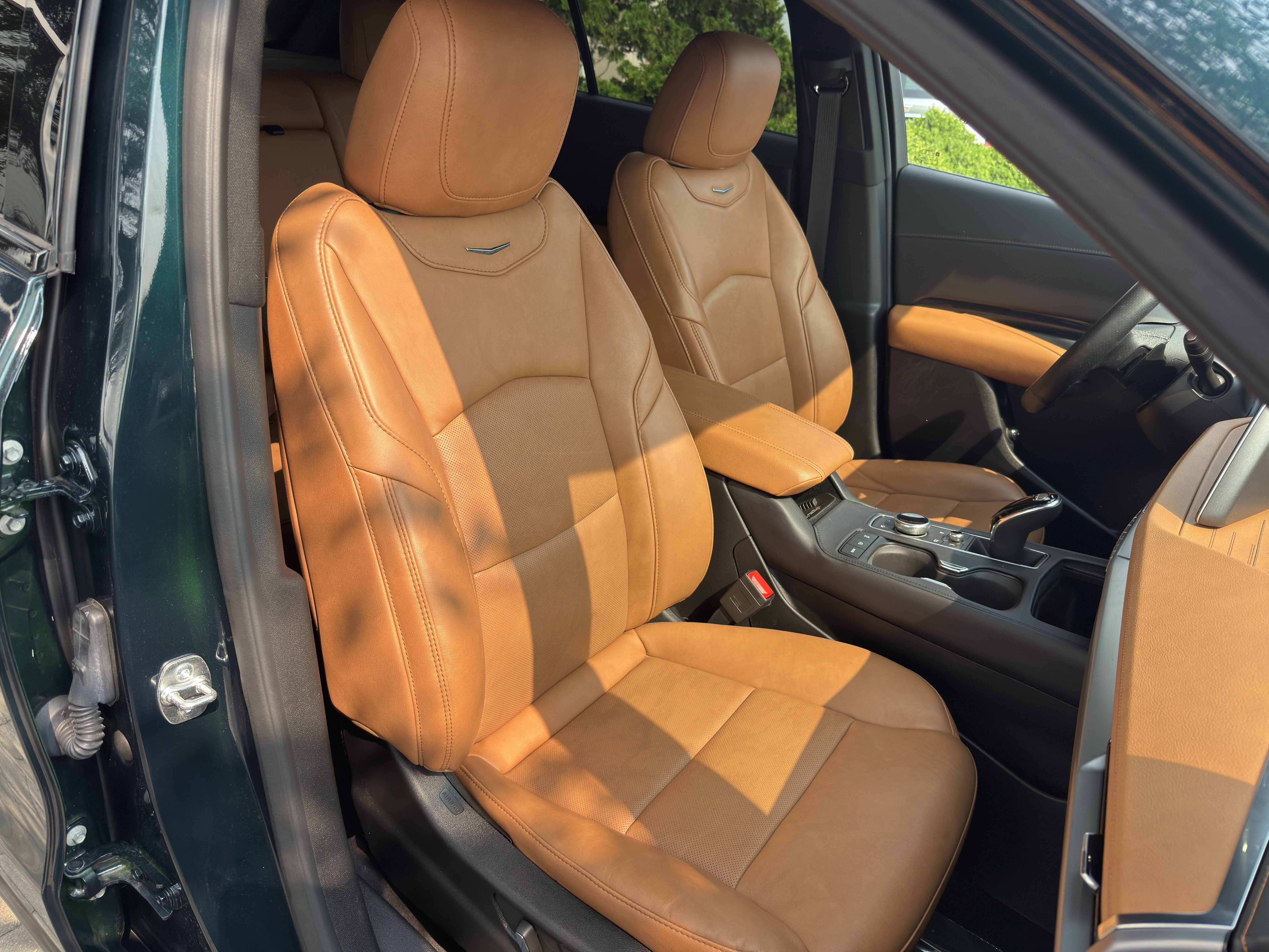 Used 2025 Cadillac XT4 Sport AWD/4WD image 20