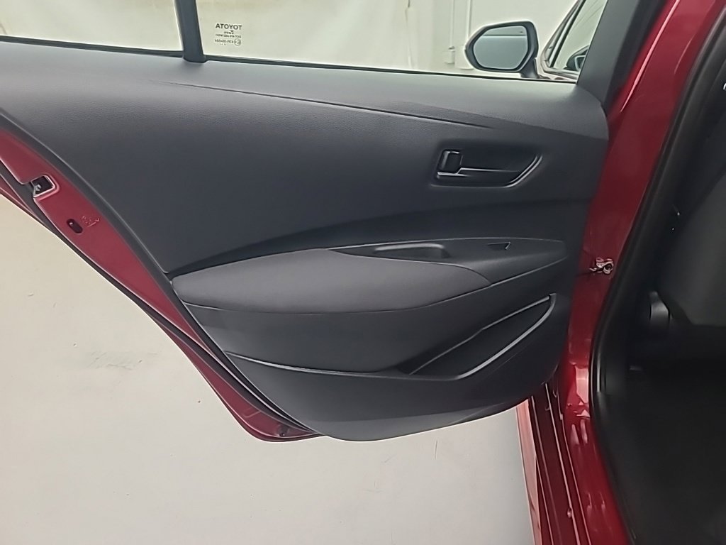 Used 2025 Toyota Corolla LE FWD image 20