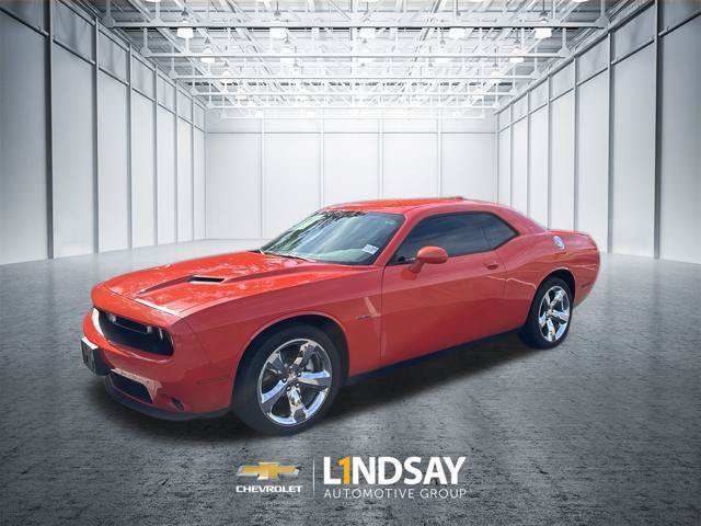 Used 2016 Dodge Challenger R/T w/ Sound Group RWD image 17