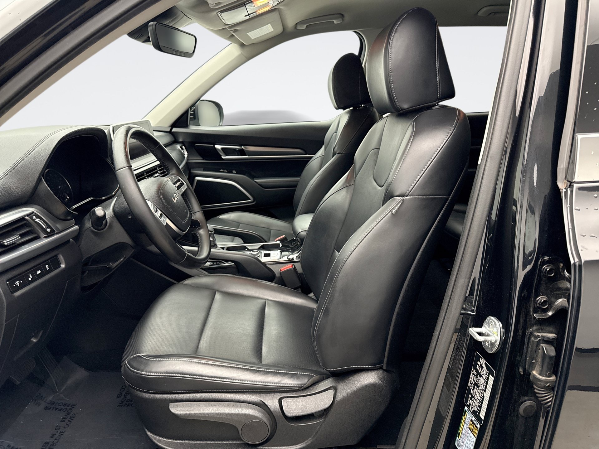 Used 2022 Kia Telluride LX AWD/4WD image 11