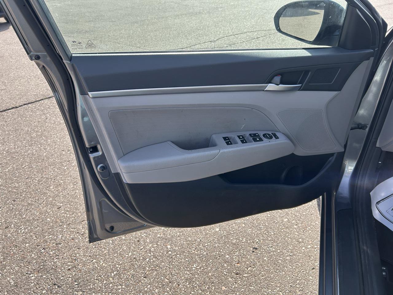 Used 2019 Hyundai Elantra Value Edition FWD image 14