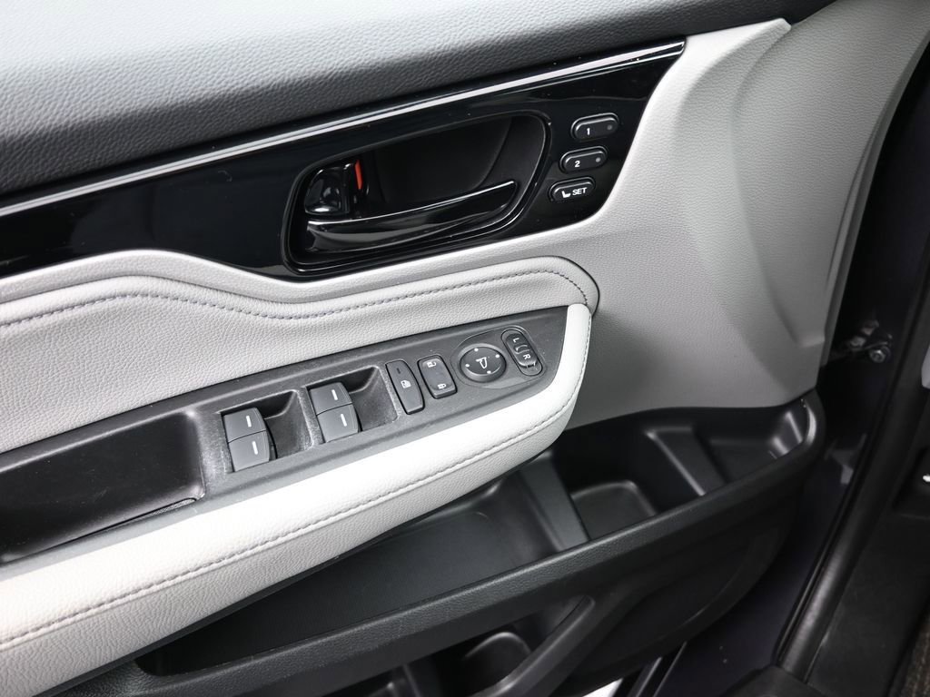 Certified 2023 Honda Odyssey Touring image 23