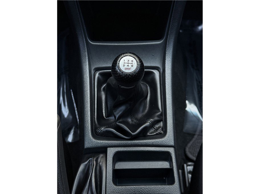 Used 2017 Subaru Crosstrek 2.0i image 17