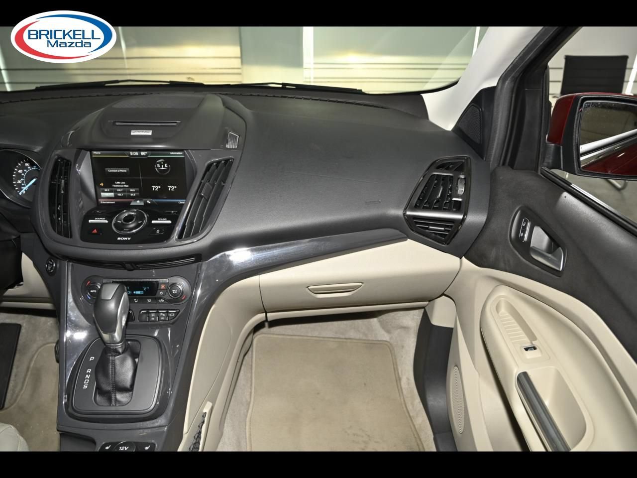 Used 2015 Ford Escape Titanium w/ Equipment Group 301A FWD image 18