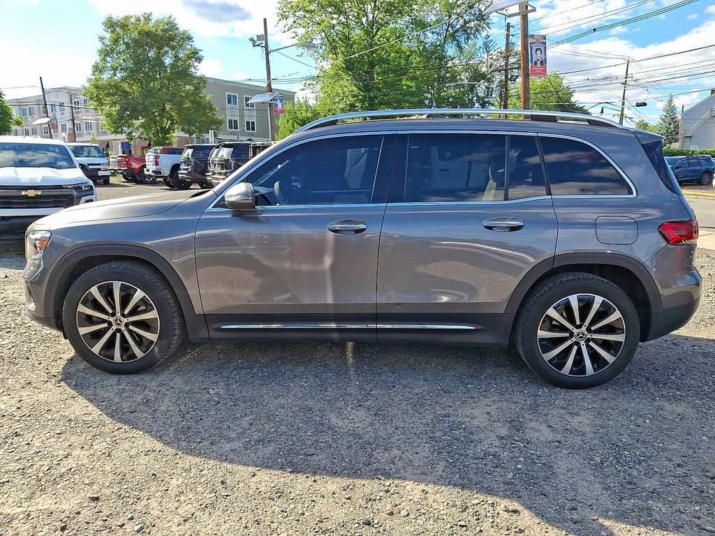Used 2021 Mercedes-Benz GLB 250 4MATIC image 4