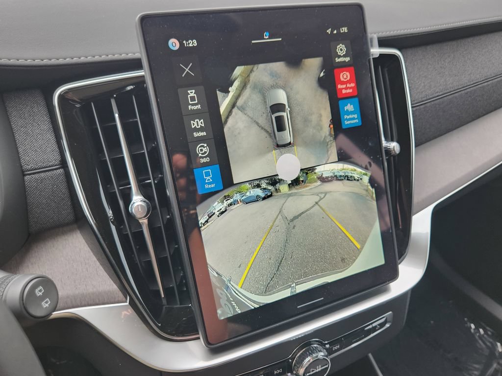 New 2026 Volvo XC90 T8 Ultra w/ Lounge Package AWD/4WD image 9