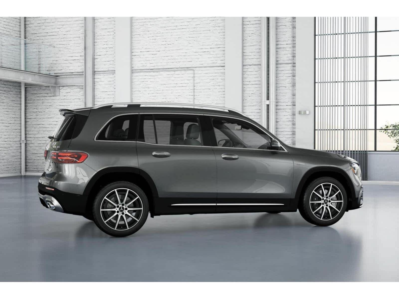 Used 2025 Mercedes-Benz GLB 35 AMG 4MATIC image 17
