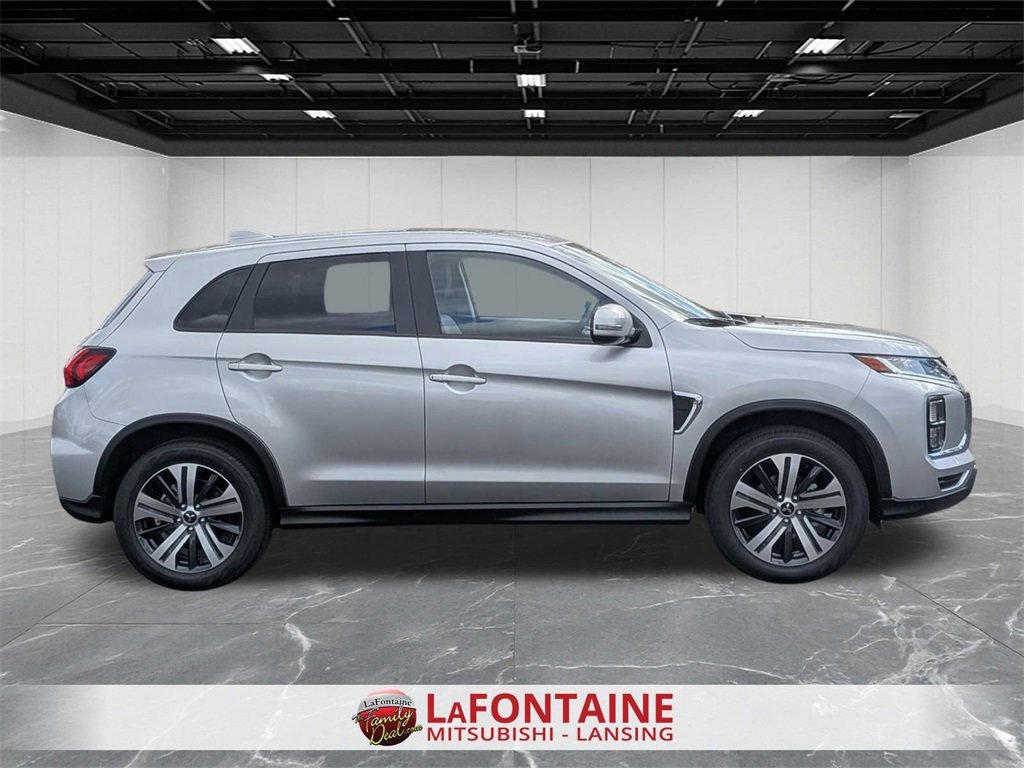 New 2025 Mitsubishi Outlander Sport SE image 6