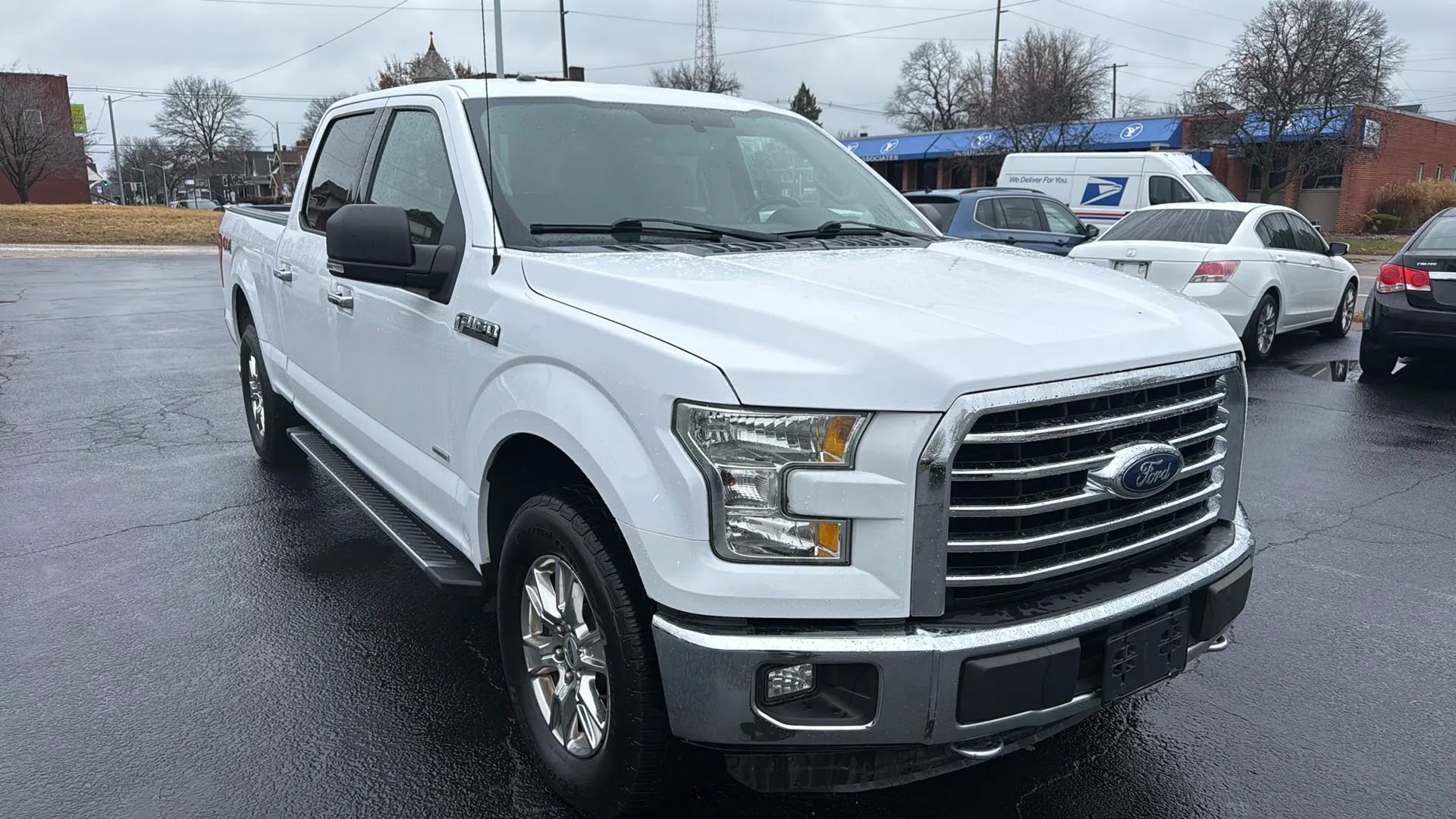 Used 2015 Ford F150 XLT w/ Equipment Group 301A Mid image 3