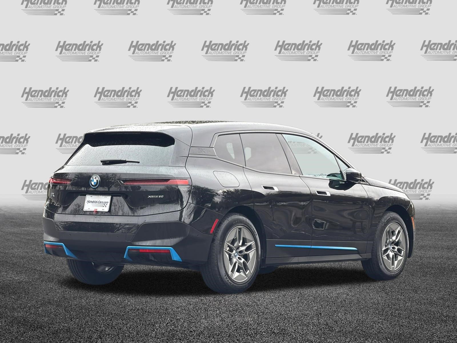 Certified 2023 BMW iX xDrive50 w/ BMW I Signature Blue Package image 5