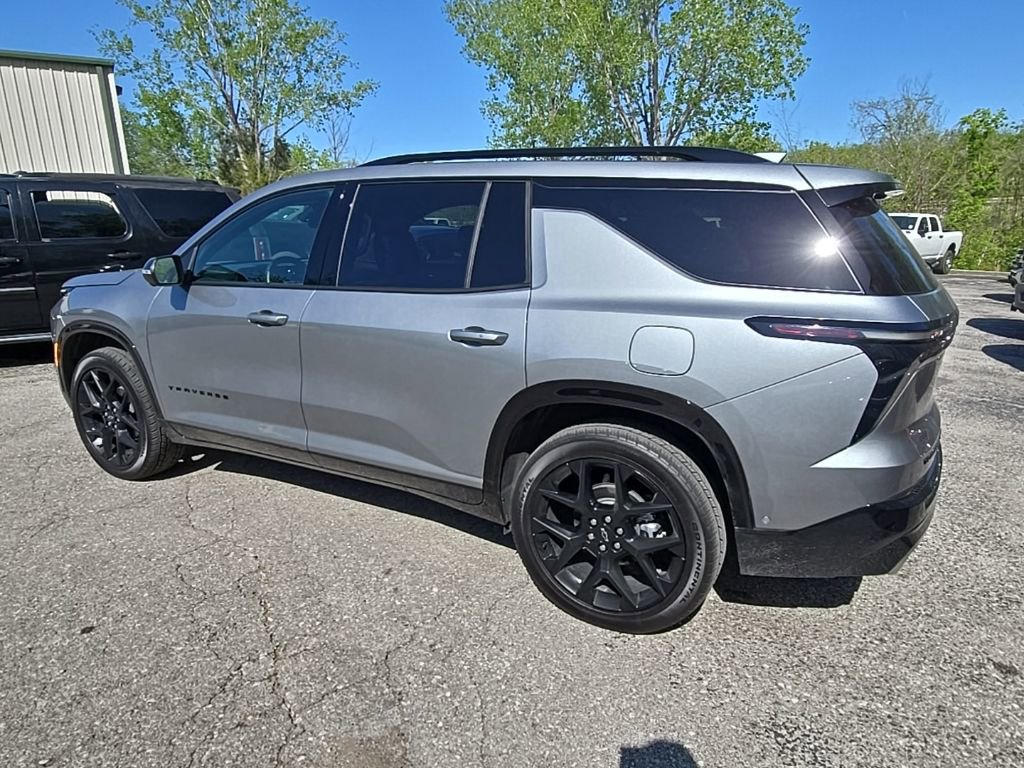 Used 2026 Chevrolet Traverse RS w/ LPO, Floor Liner Package image 4