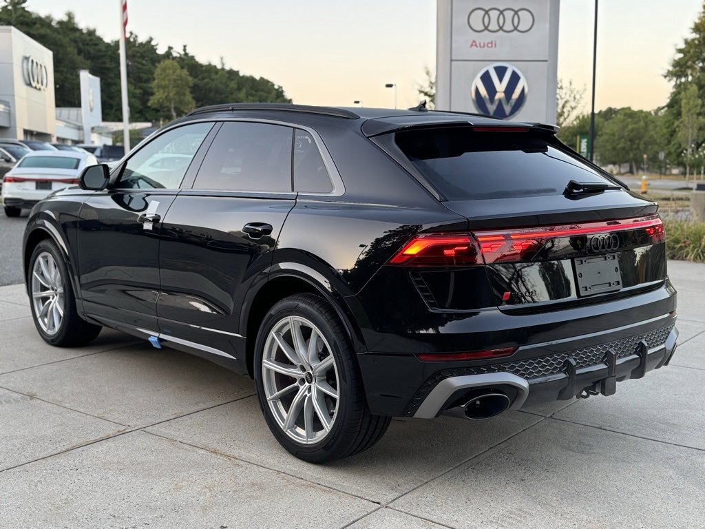New 2025 Audi RS Q8 performance image 15