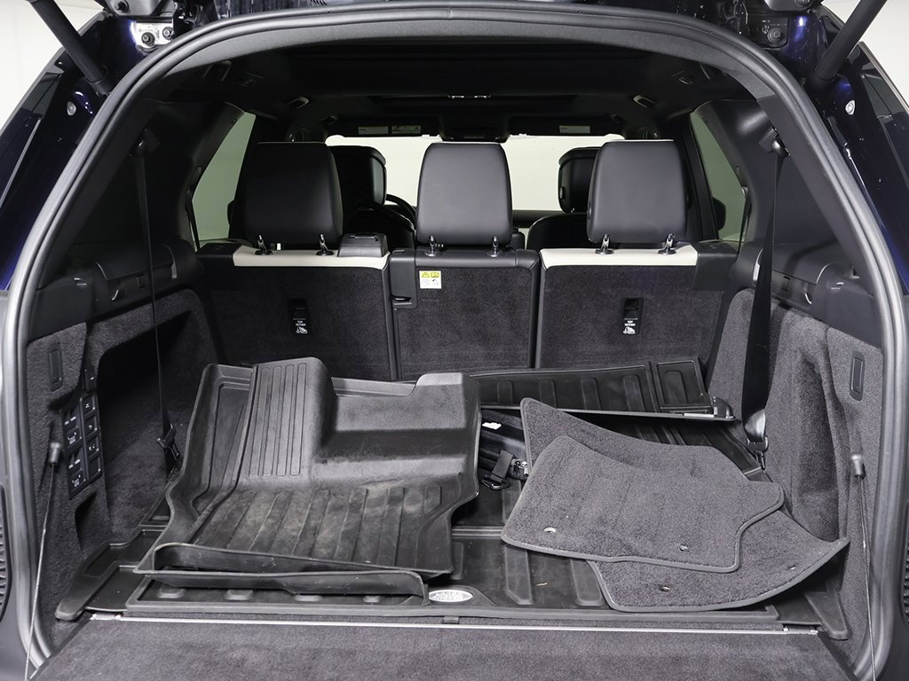 Used 2022 Land Rover Discovery HSE R-Dynamic image 19