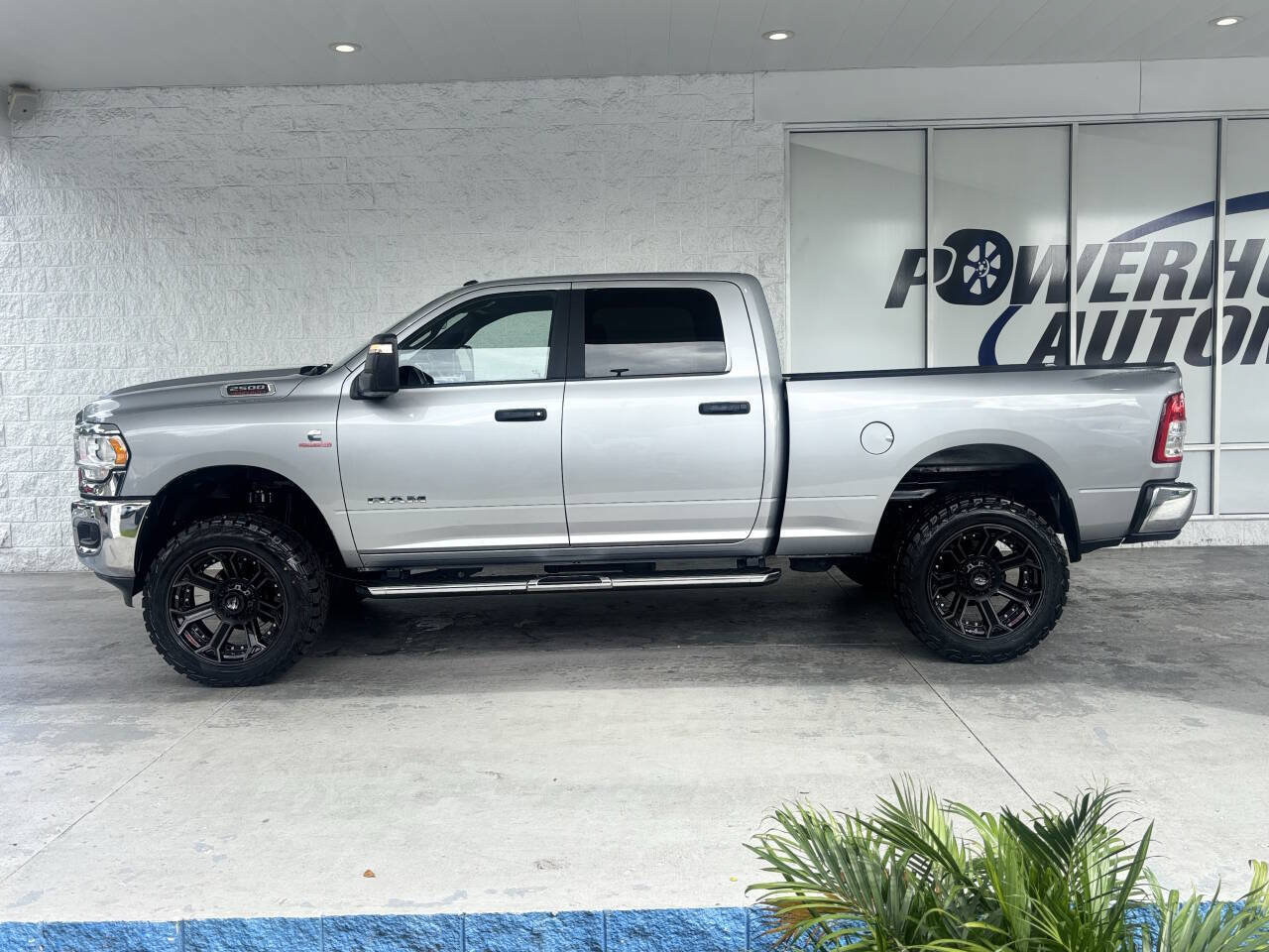 Used 2023 RAM 2500 Big Horn w/ Level 1 Equipment Group AWD/4WD image 8