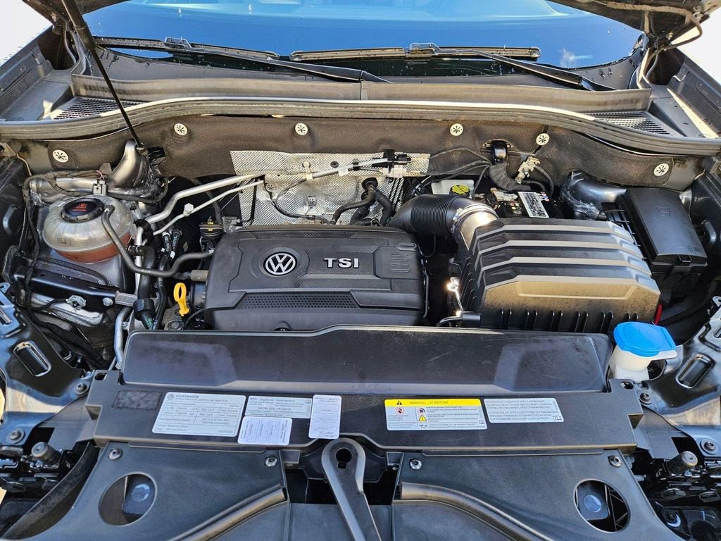 Used 2021 Volkswagen Atlas Cross Sport SEL AWD/4WD image 32
